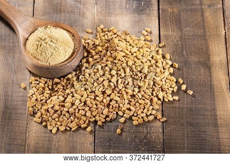 Organic Fenugreek Seeds Powder - Trigonella Foenum - Graecum