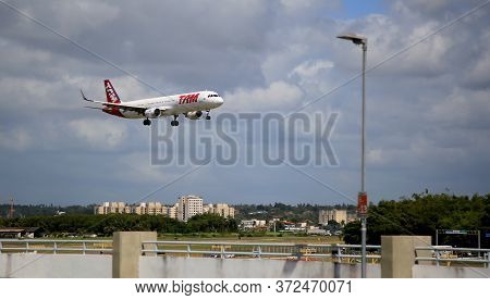 Salvador, Bahia / Brazil - November 7, 2019: Tam Linhas Aereas Airbus Is Seen During Approaching Lan