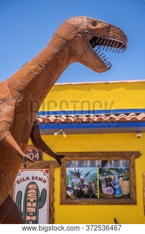 Usa, Arizona 28,06,2016 Dinosaurs And Other Metal Figures Are On Sale In The Street Next To A Mexica