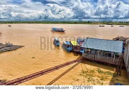 Lake Tonle Sap, Combodia - 28.06.2017: Chong Knies Village, Tonle Sap Lake, The Largest Freshwater L