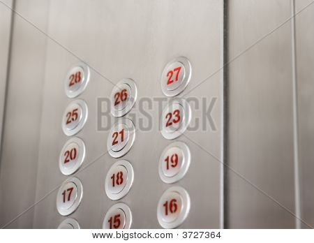 누락 된 층 24