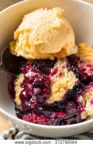 Homemade Berry Cobbler With Ice Cream