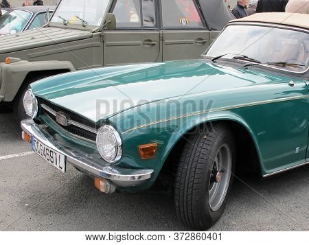 Bordeaux , Aquitaine / France - 06 14 2020 :  Triumph Tr6 Green Vintage Car Oldimer Convertible