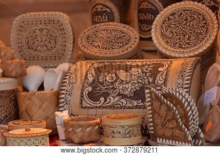 Handicrafts Made Of Birch Bark . Mugs With A Lid Made Of Birch Bark In The Shop