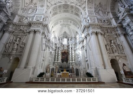 Theatine Church Of St. Cajetan (theatinerkirche St. Kajetan)