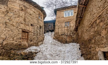 Hizan, Bitlis, Turkey - February 2020: Stone Houses Of A Villahe In Hizan Province In Winter, Easter
