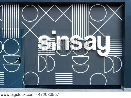 Samara, Russia - March 2, 2023: Chain Store Sinsay In The Mall. Front View