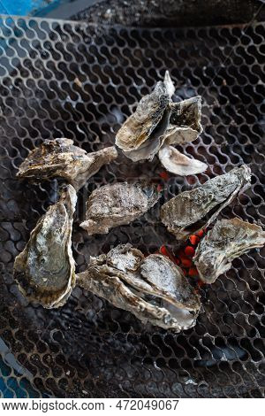 Grilled Fresh Oyster In Taiwan, Famous Street Food.