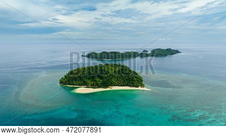 Tropical Islands And Blue Ocean. Seascape In The Tropics. Agutaya And Danjugan Islands, Philippines.