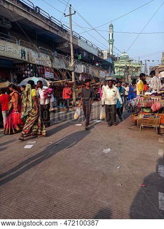 Gulbarga,india- November 26th 2022; Stock Photo Of Crowded Market Area In Indian City, People Roamin