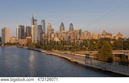 Philadelphia Downtown Skyline With The Schuylkill River. Beautiful Sunset Light. Schuylkill River Tr
