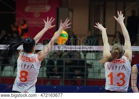 Istanbul, Turkiye - January 18, 2023: Yasemin Guveli And Samanta Fabris In Action During Eczacibasi 