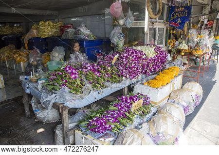 Bangkok, Thailand- 14 Feb, 2023: Flowers Sold In The Flower Market Pak Klong Thalat In Bangkok. It I