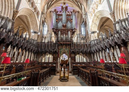 Exeter.devon.united Kingdom.february 19th 2020.photo Of The Quire Inside Exeter Cathedral