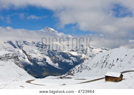 Grossglockner yüksek dağ yolu