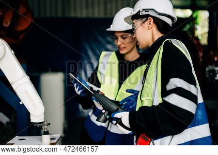 Professional Worker Maintenance Machine Robotic Arms Industrial Machinery