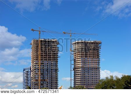 Multi-storey High-rise Residential Buildings Are Built Using A Monolithic-frame Method, Tower Cranes