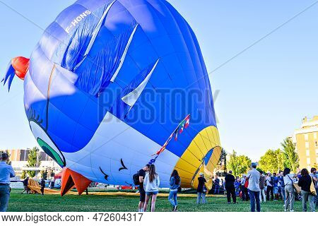 Igualada, Barcelona, July 07 De 2022. 26th European Balloons Festival. Concentration Of Hot Air Ball