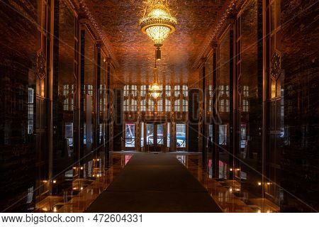 San Francisco, California - March 5, 2023 - 140 New Montgomery Street Art Deco Lobby In South Of Mar