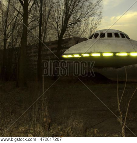 Unidentified Flying Object Ufo. A Visually Observable Moving Or Stationary, Flying Or Appearing To B