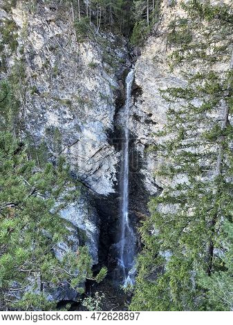 Waterfall On The Selabach Stream Or Selabach Waterfall (selabachfall), Alvaneu Bad (alvagni Bogn) - 