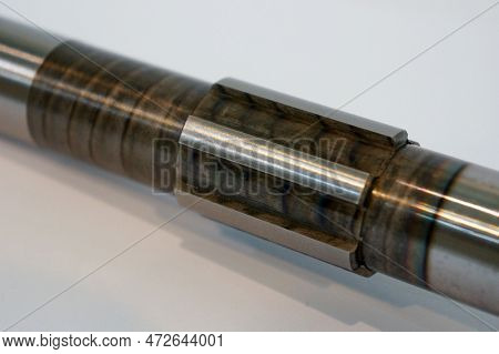 The New Splined Shaft For Cnc Machining Lathe In The Shop.