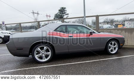 Bordeaux , Aquitaine  France - 03 10 2023 : Dodge Challenger Rt Muscle Car With R/t Logo Brand And T