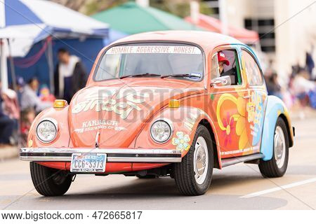 Laredo, Texas, Usa - February 19, 2022: The Anheuser-busch Washington's Birthday Parade, Classic Veh