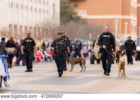 Laredo, Texas, Usa - February 19, 2022: The Anheuser-busch Washington's Birthday Parade, Members Of 
