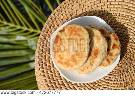 Amazing Sri Lankan Three Pol Coconut Roti In White Plate. Authentic Recipe.