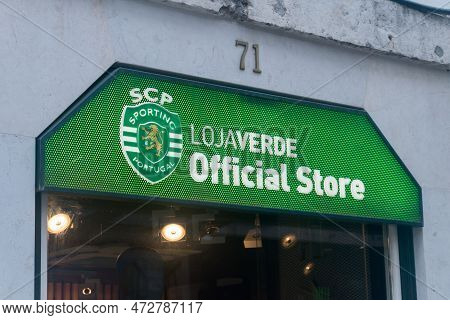 Lisbon, Portugal - December 5, 2022: Logo Of Loja Verde Official Store.