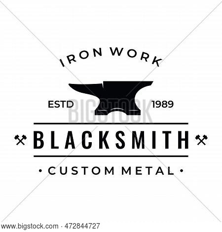 Blacksmith Anvil Job Logo Vintage. With Hammer And Horseshoe Isolated Background.logo For Industry.