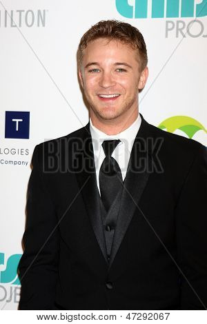 LOS ANGELES - JUN 25: Michael Welch ankommer til den fjerde årlige tørst Gala på Beverly Hilton Hot