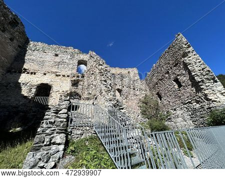 Belfort Ruins Or Belfort Castle (burg Belfort Oder Burgruine Belfort) Over The River Albula Or Alvra