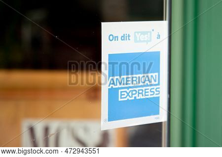 Bordeaux , Aquitaine  France - 03 10 2023 : Amex American Express Logo Brand And Text Sign On Entran