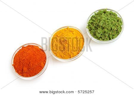 Haufen von Farbe Gewürze
