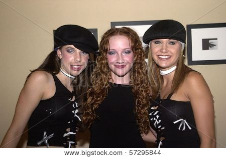Shaylene Benson, Scarlett Pomers and Erica Graff at Club One Seven, Scarlett Pomers performs, Hollywood and Highland, Hollywood, CA 08-09-02