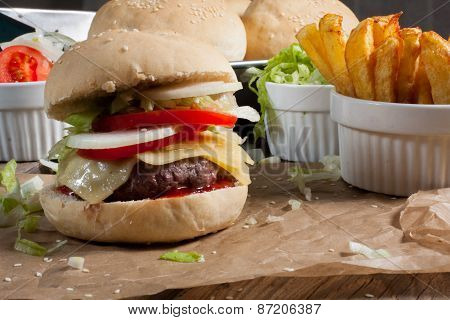Cheeseburger With Fries.