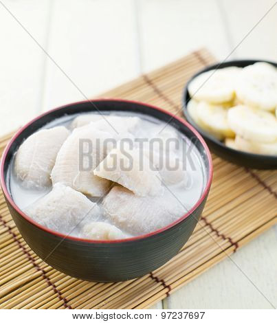 Banana Cooked In Coconut Milk, Kluay Buat Chi