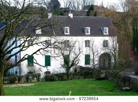 farm building