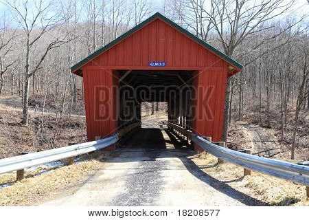 Fassade des Helmick Mühle Covered Bridge