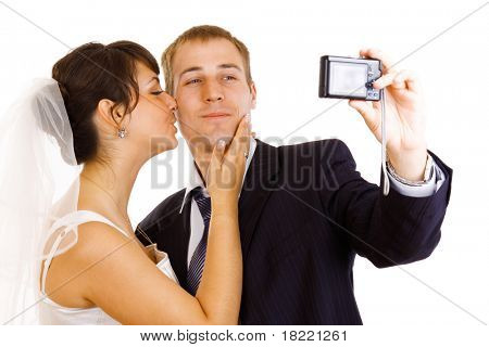 男性と女性が自分を写真します。