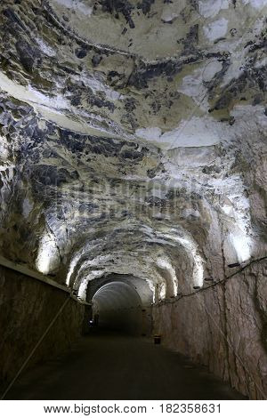 Descent by ropeway to the grottoes in Rosh Ha Nikra in the north of Israel
