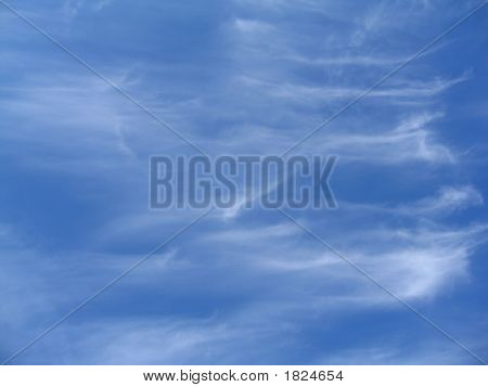Leichte Wolken