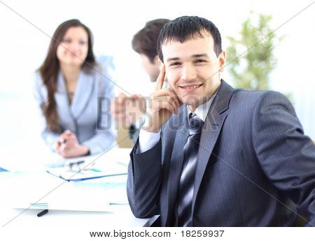 Bir office çevre bir iddialı iş adam portresi