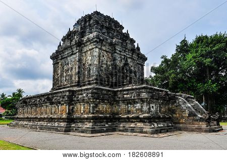 Buddhist Temple In Mendut Near Borobudur, Indonesia