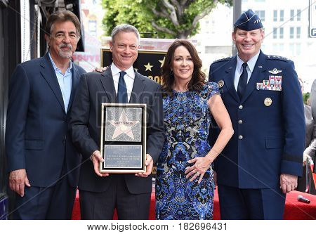 LOS ANGELES - APR 17:  Joe Mantegna, Gary Sinise, Patricia Heaton and General Robin Rand Walk of Fame Honors Gary Sinise on April 17, 2017 in Hollywood, CA                