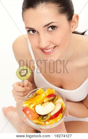 Frau Essen treuen Salat