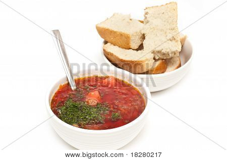 Tradiční ruský boršč a chléb
