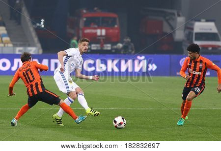 Ukrainian Premier League: Dynamo Kyiv V Shakhtar